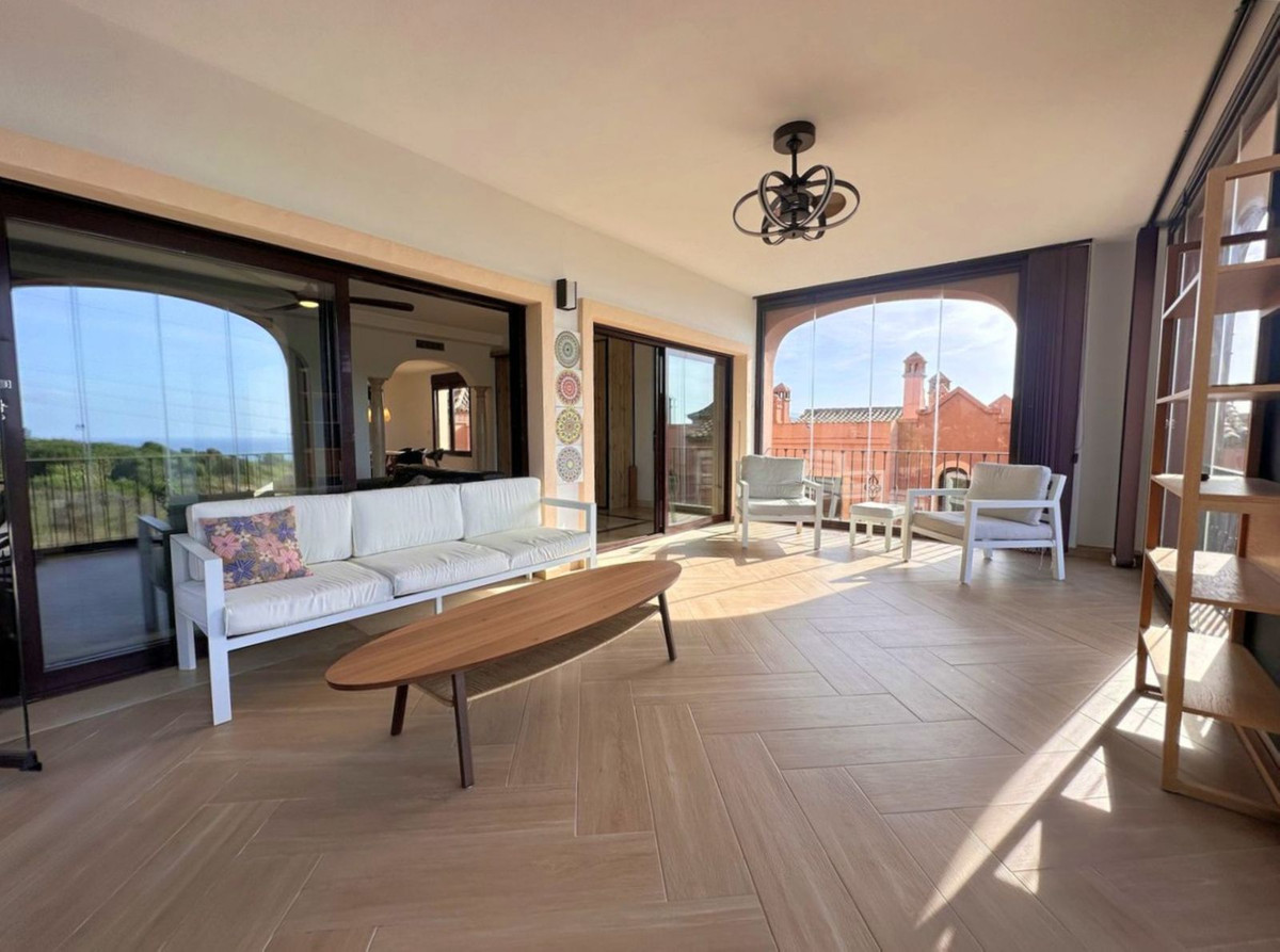 Huis te koop in Estepona | 5 slaapkamers H5413330
