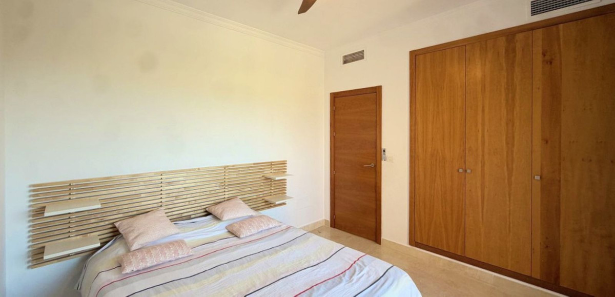 Huis te koop in Estepona | 5 slaapkamers H5413330