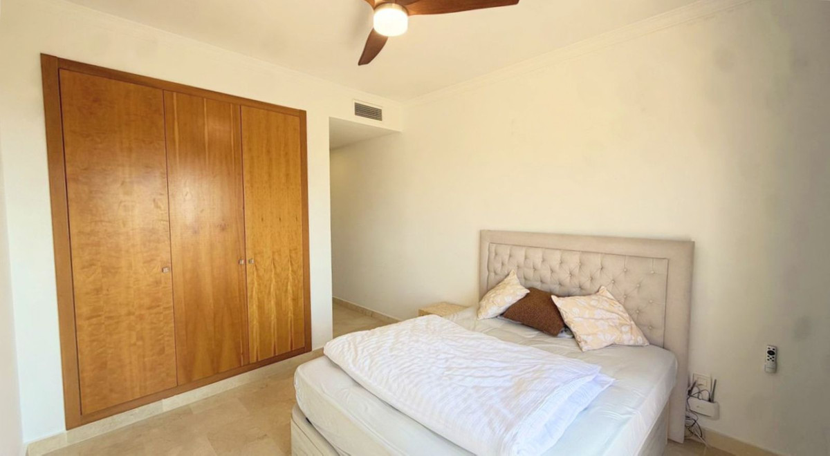 Huis te koop in Estepona | 5 slaapkamers H5413330