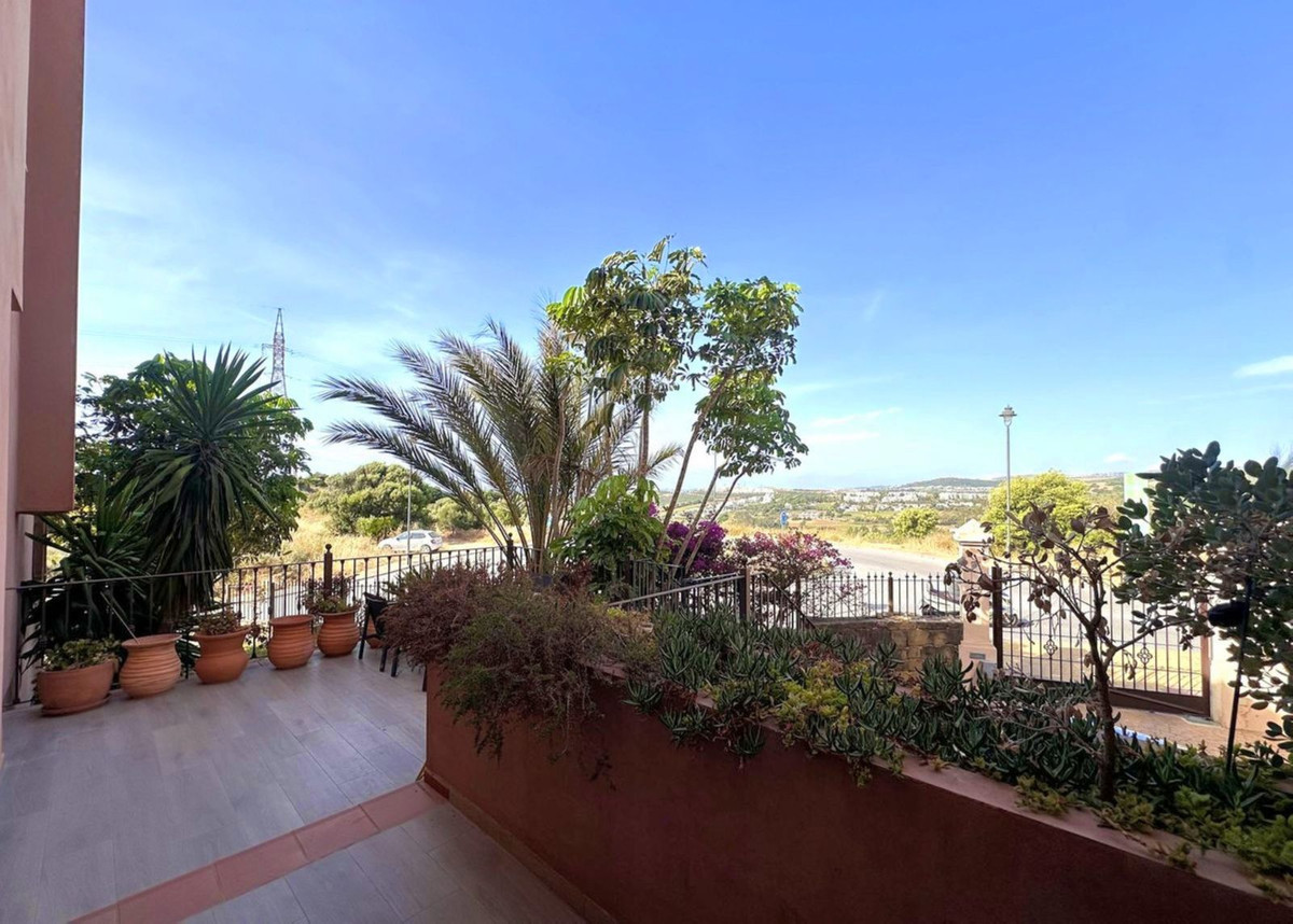 Huis te koop in Estepona | 5 slaapkamers H5413330