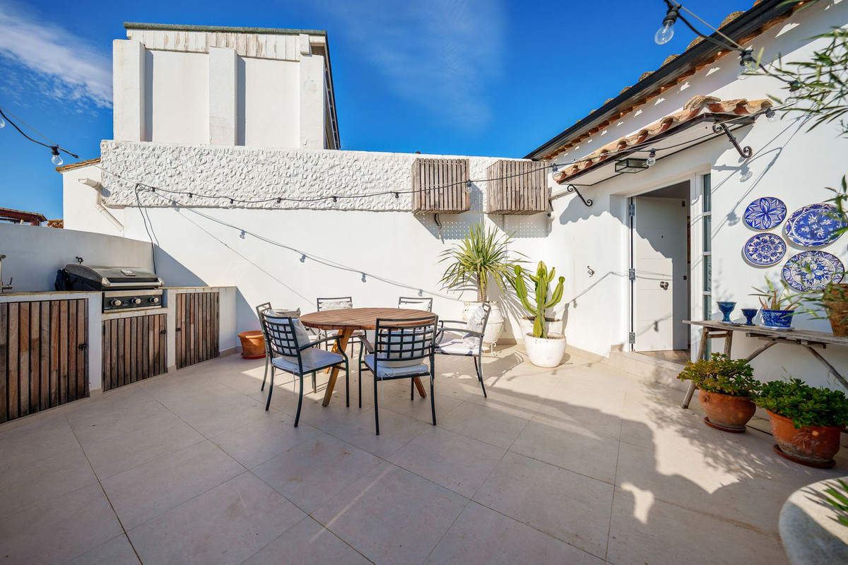 Huis te koop in Estepona | 2 slaapkamers H5413429