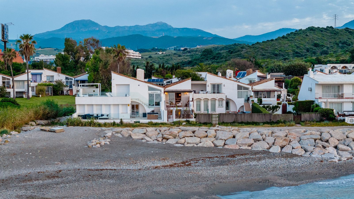 Huis te koop in Estepona | 2 slaapkamers H5413429