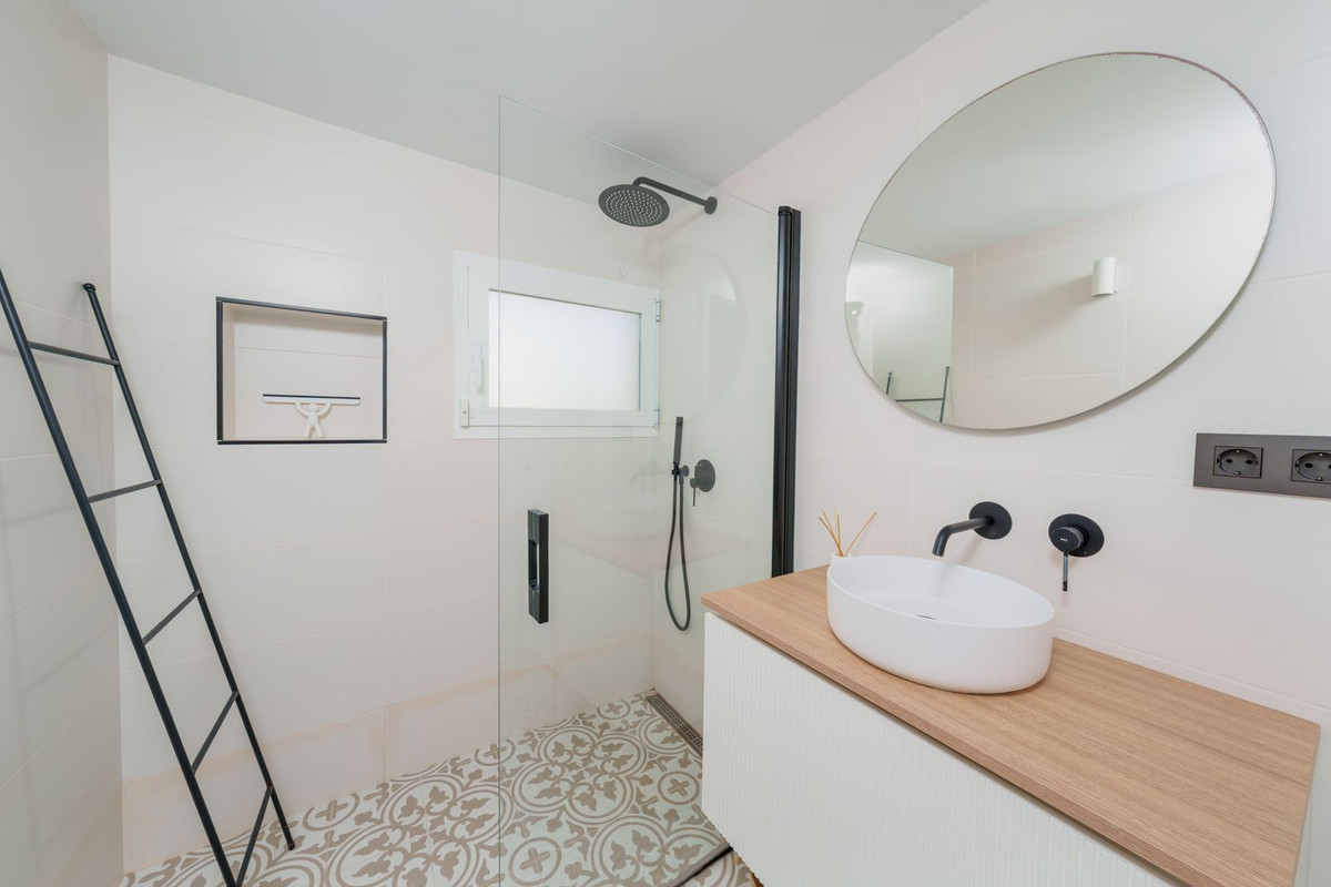 Huis te koop in Estepona | 2 slaapkamers H5413429