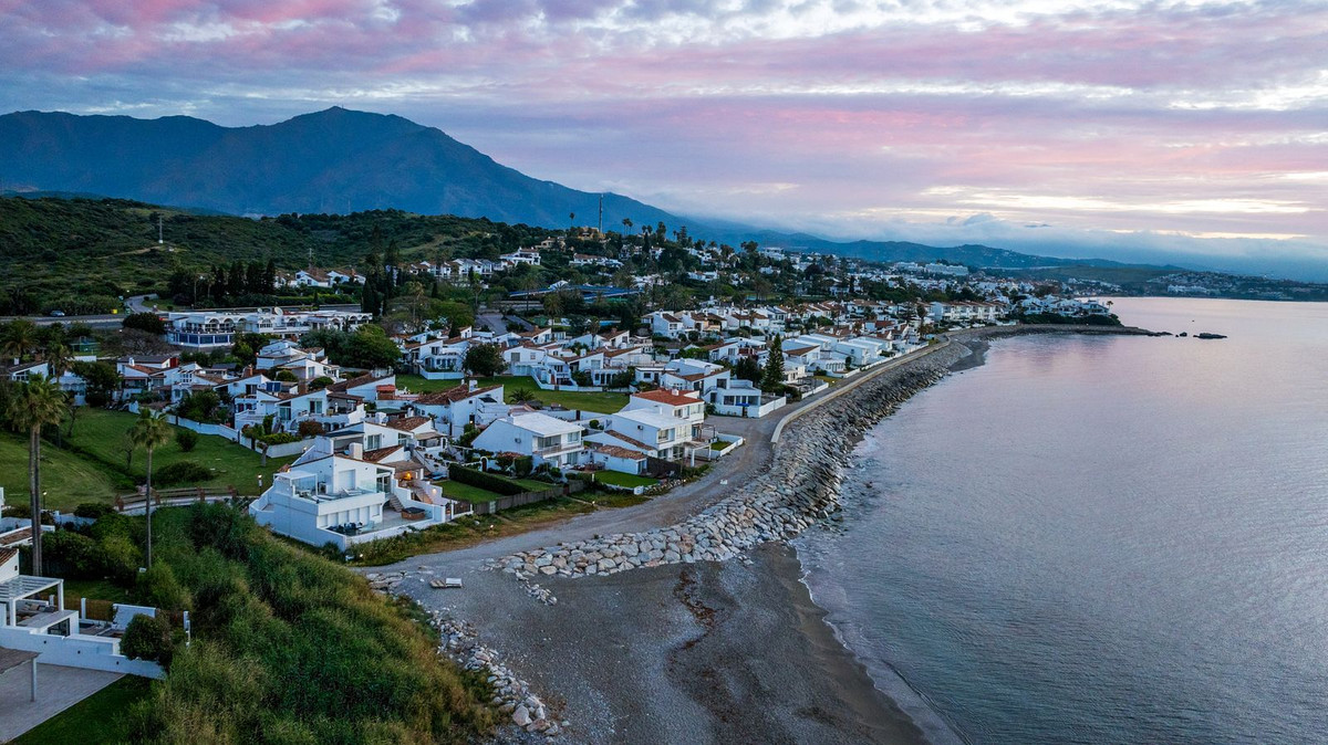 Huis te koop in Estepona | 2 slaapkamers H5413429