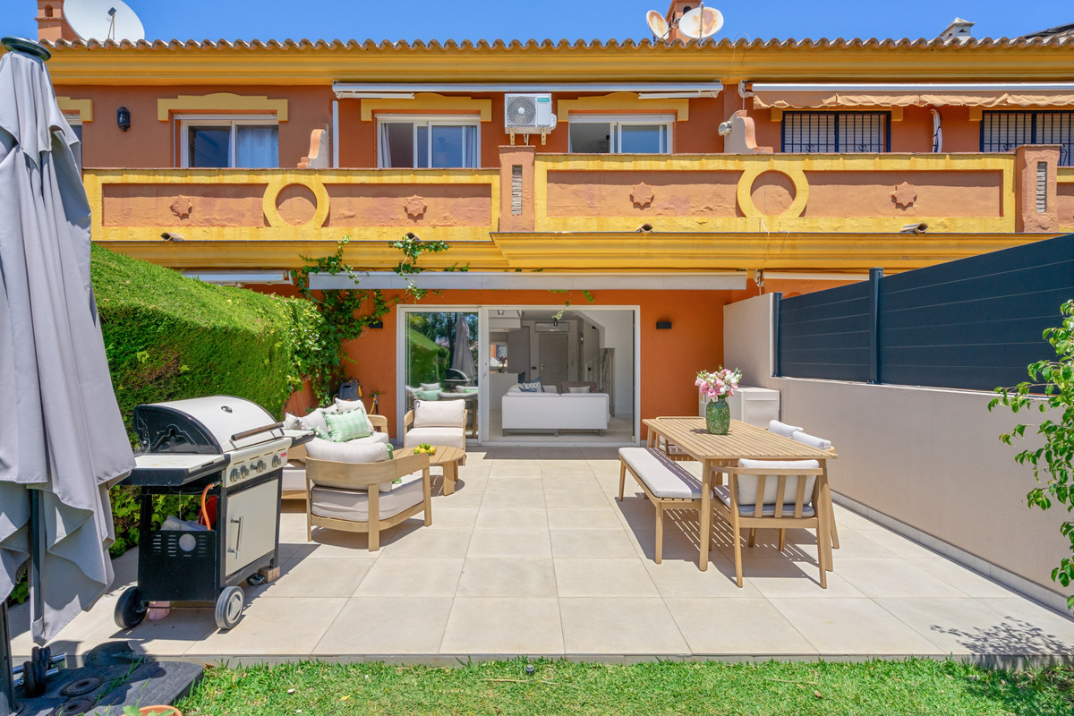 Huis te koop in Estepona | 3 slaapkamers H5413555
