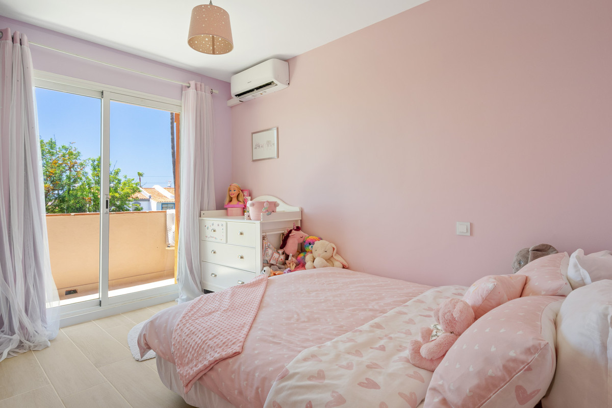 Huis te koop in Estepona | 3 slaapkamers H5413555
