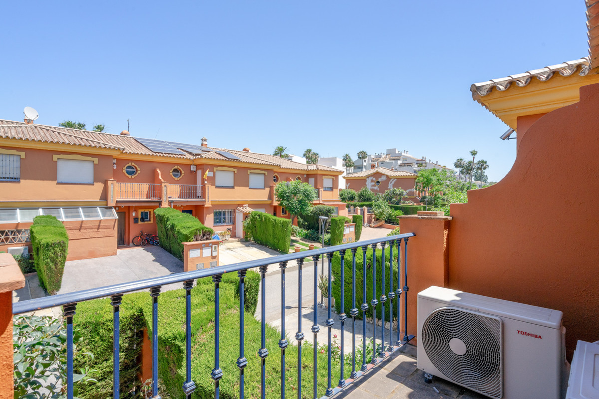 Huis te koop in Estepona | 3 slaapkamers H5413555