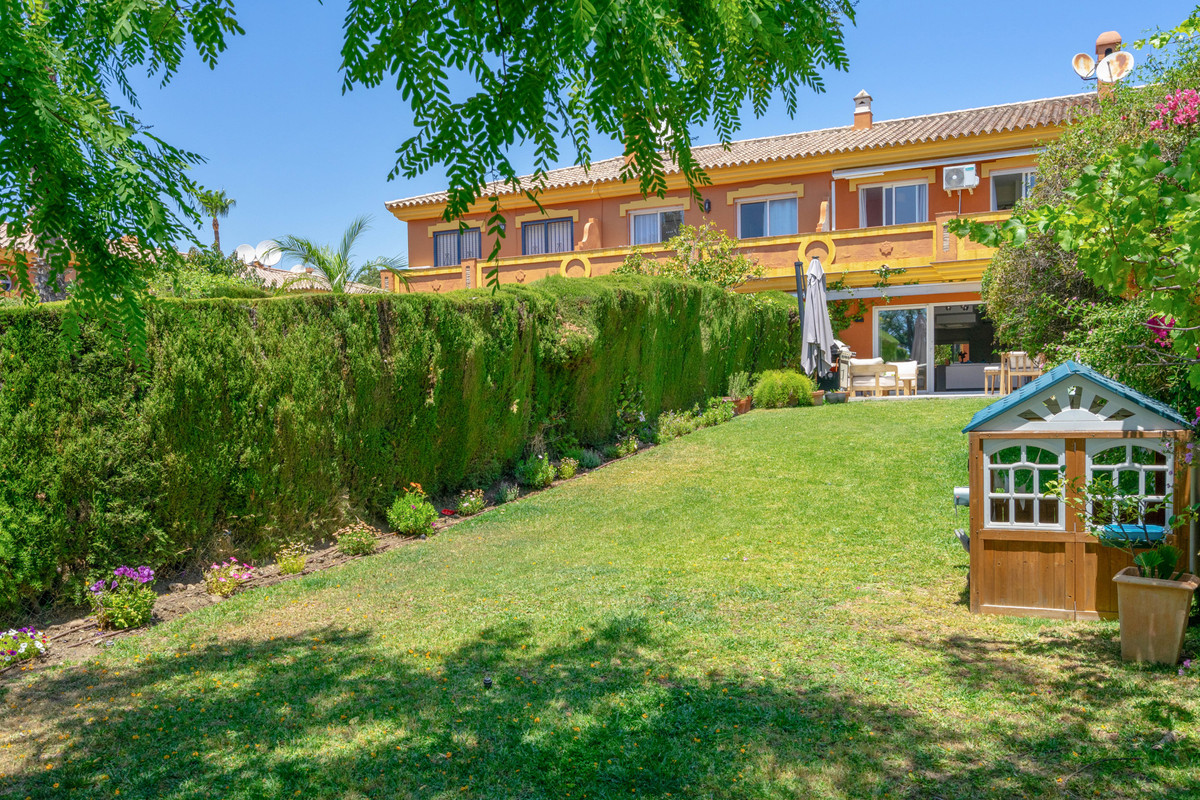 Huis te koop in Estepona | 3 slaapkamers H5413555