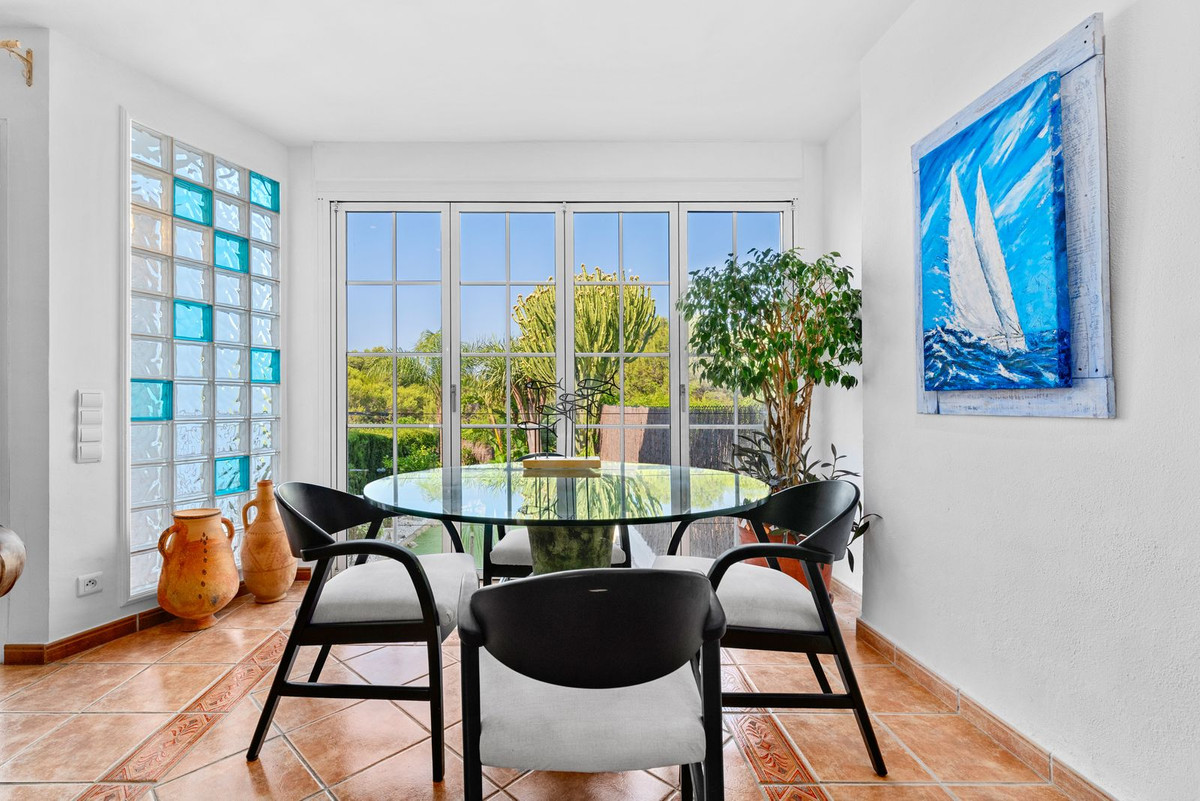 Huis te koop in Estepona | 3 slaapkamers H5414863