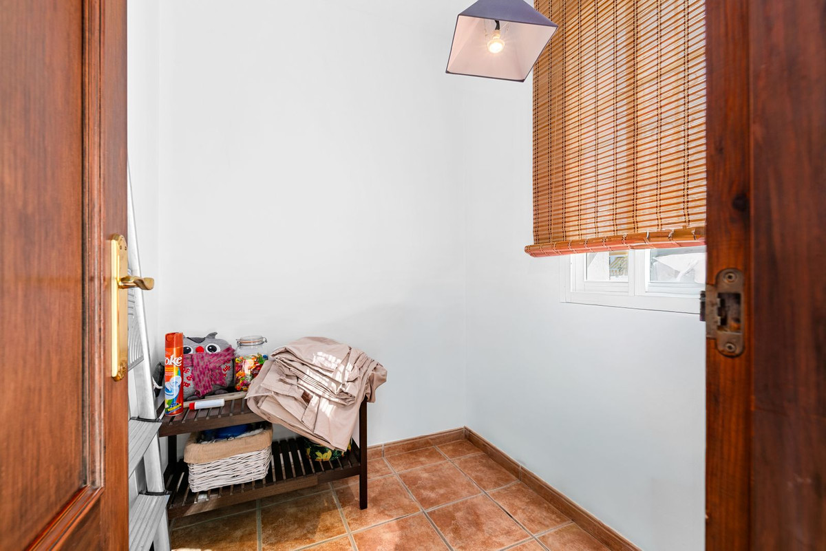 Huis te koop in Estepona | 3 slaapkamers H5414863