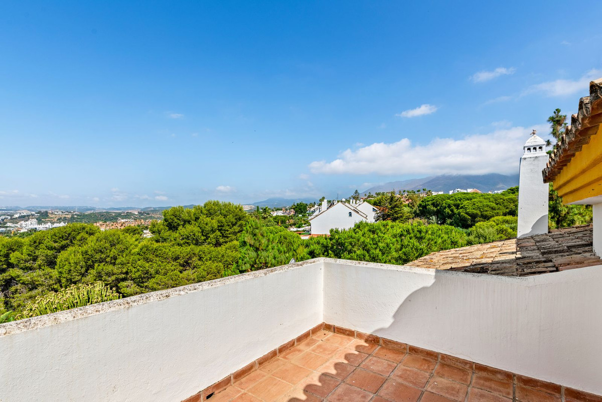Huis te koop in Estepona | 3 slaapkamers H5414863
