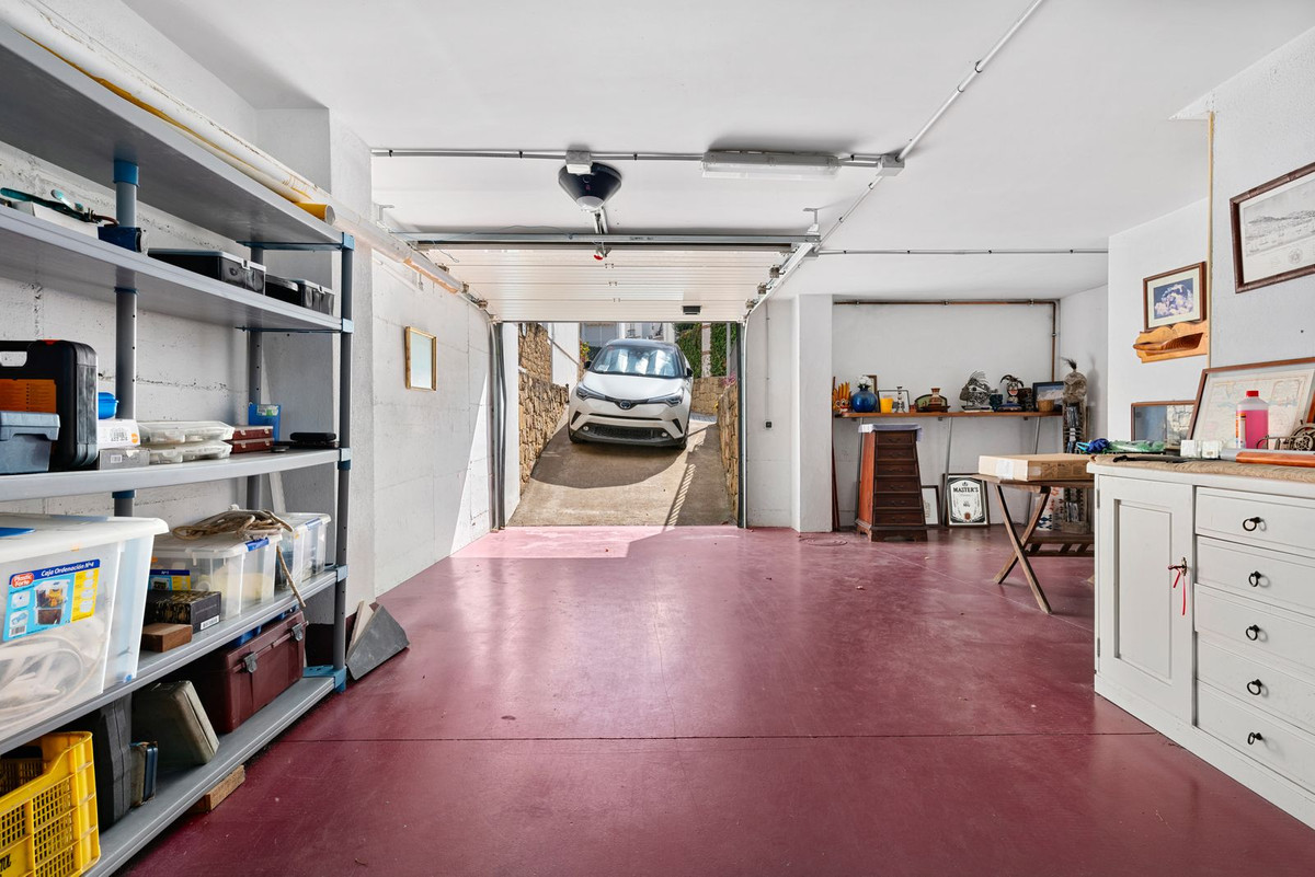 Huis te koop in Estepona | 3 slaapkamers H5414863