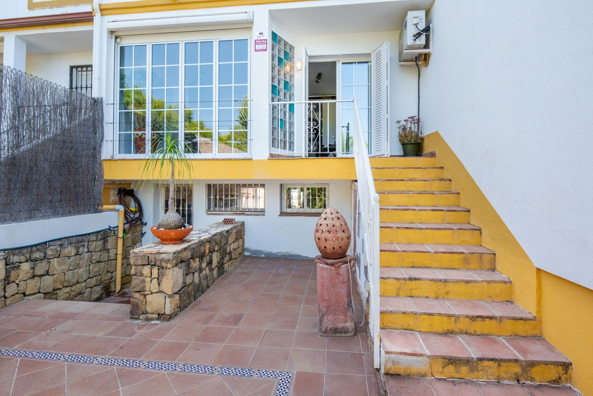 Huis te koop in Estepona | 3 slaapkamers H5414863
