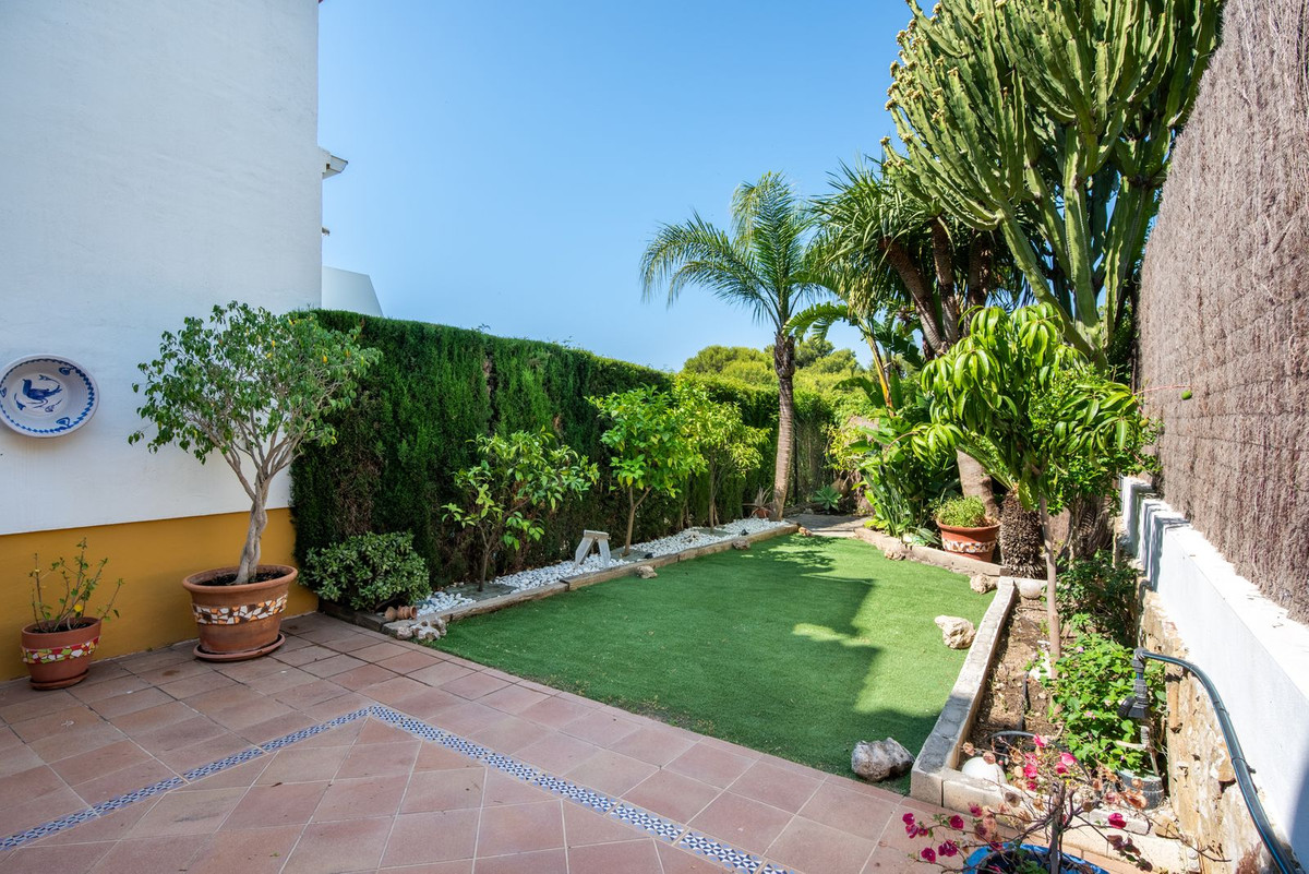 Huis te koop in Estepona | 3 slaapkamers H5414863