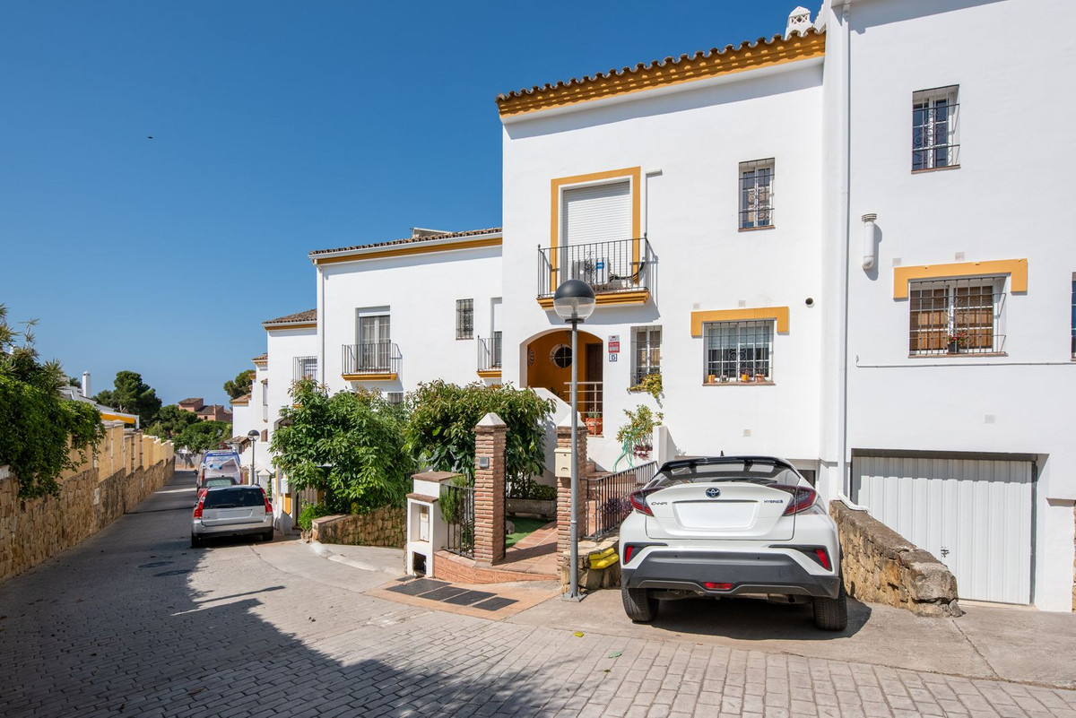 Huis te koop in Estepona | 3 slaapkamers H5414863