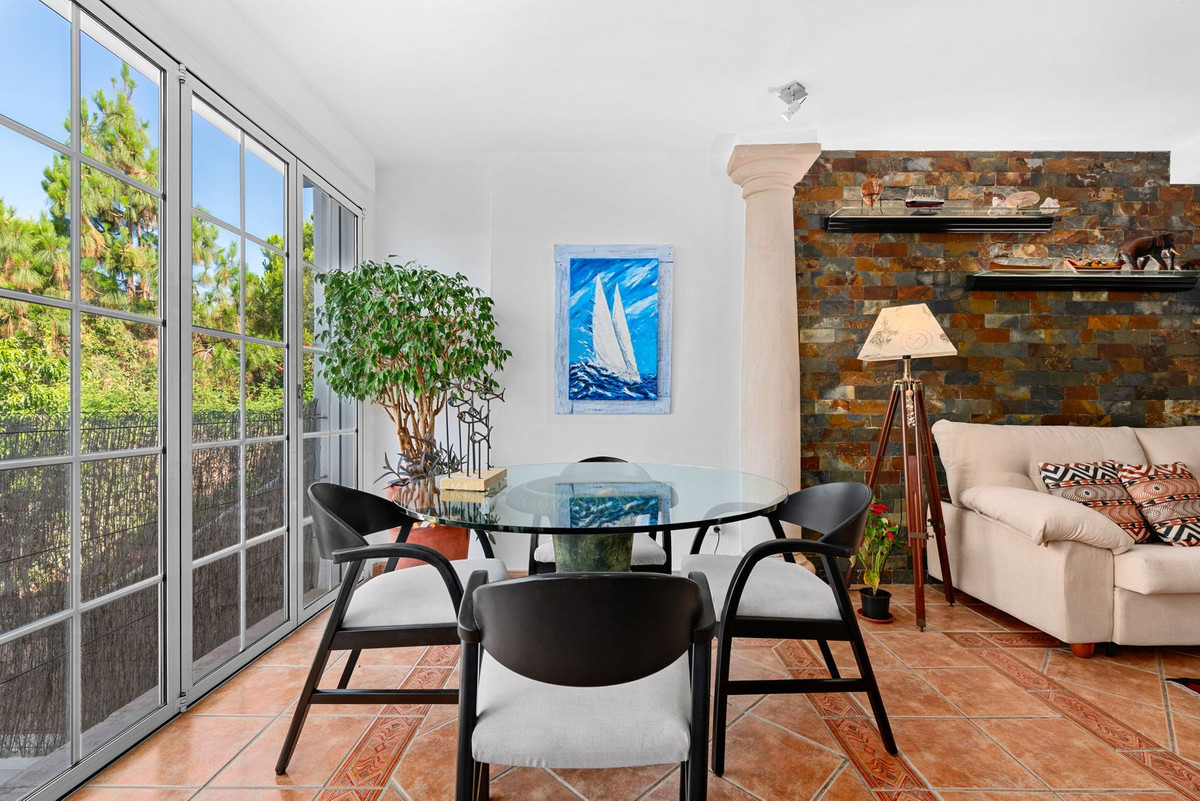 Huis te koop in Estepona | 3 slaapkamers H5414863