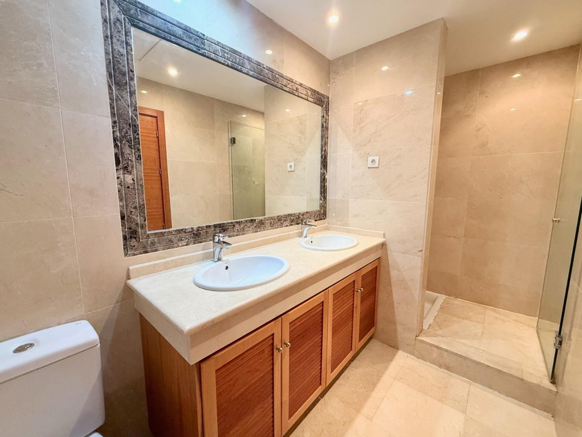Huis te koop in Estepona | 3 slaapkamers H5417014