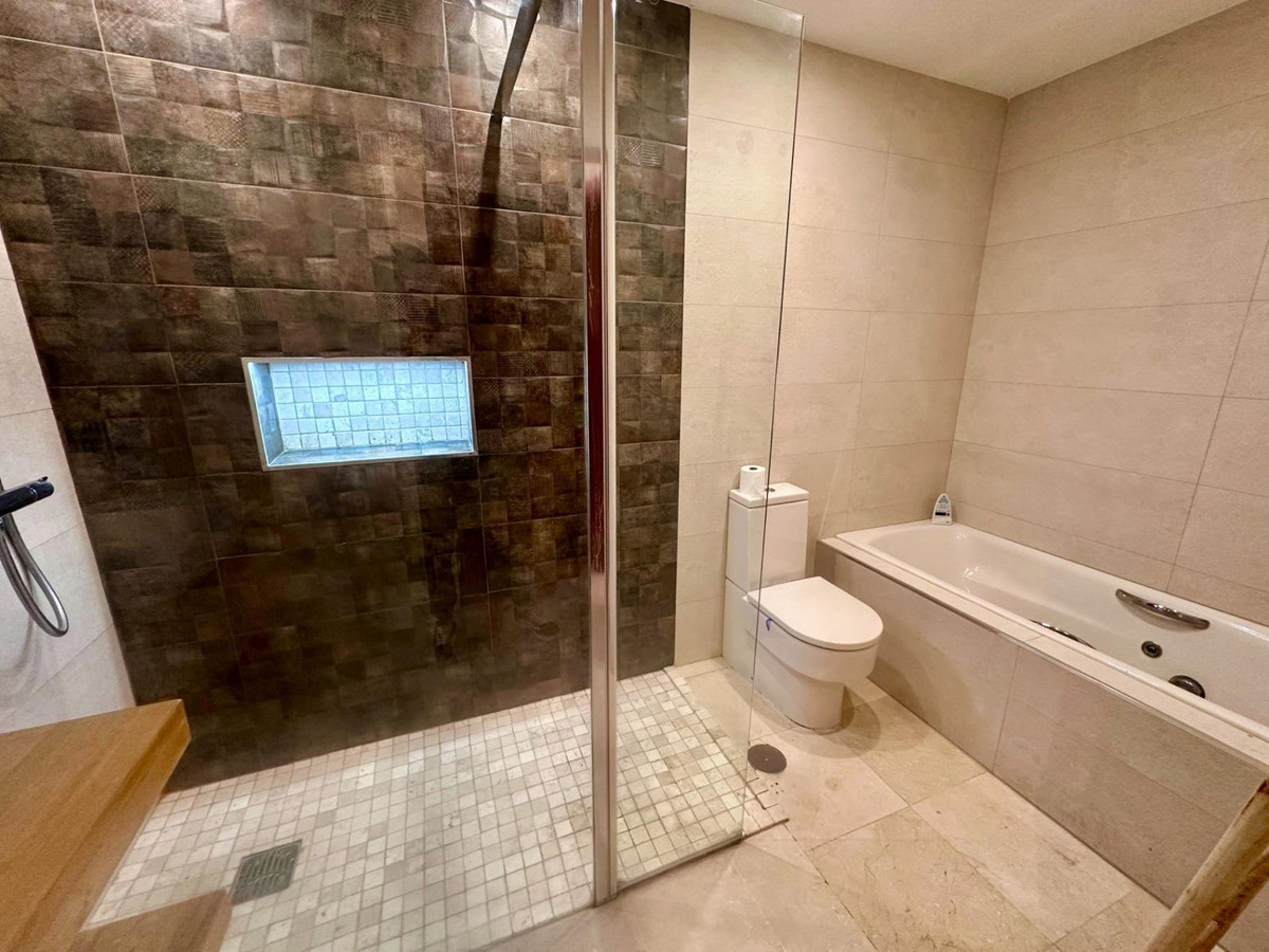 Huis te koop in Estepona | 3 slaapkamers H5417014