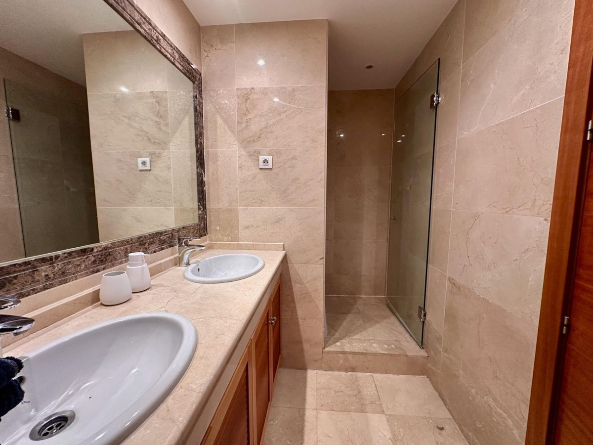 Huis te koop in Estepona | 3 slaapkamers H5417014