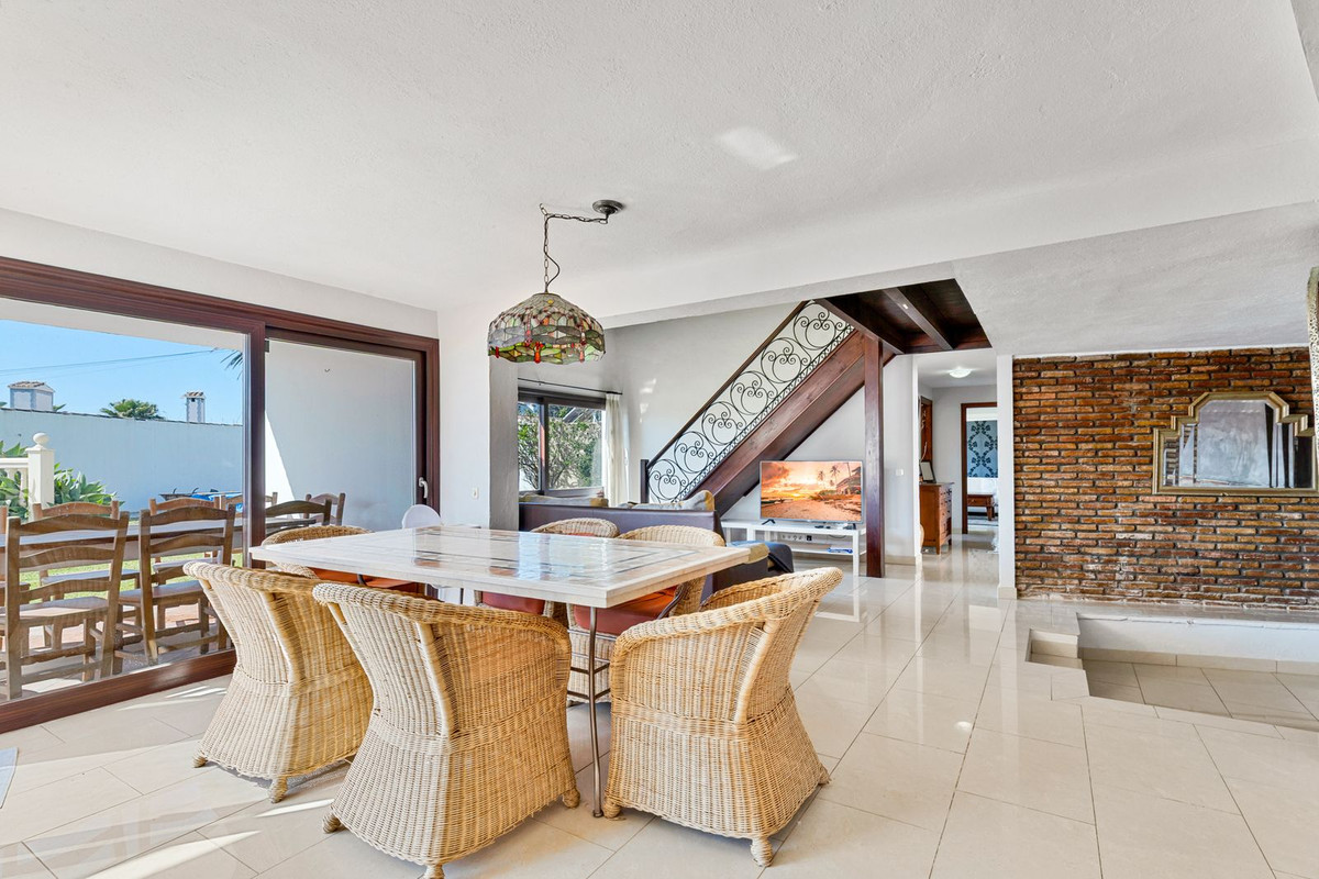 Huis te koop in Estepona | 2 slaapkamers H5417665