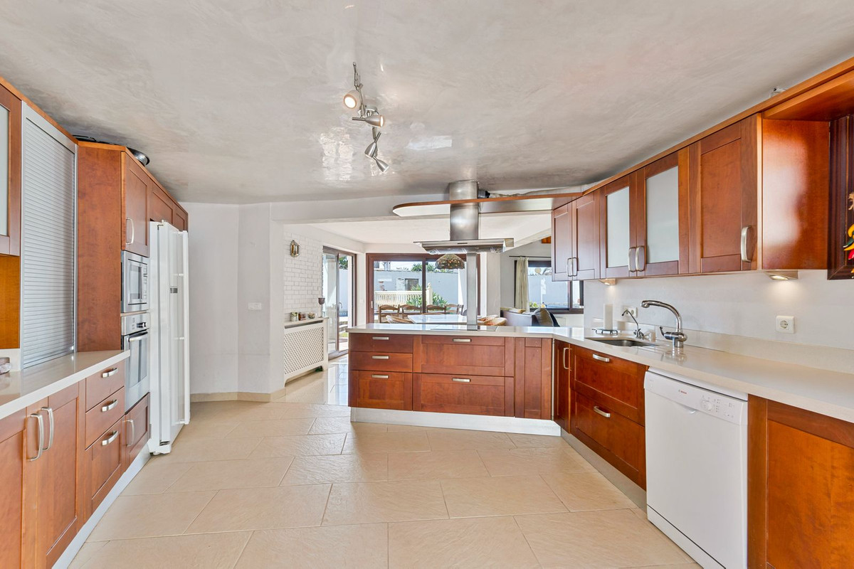 Huis te koop in Estepona | 2 slaapkamers H5417665