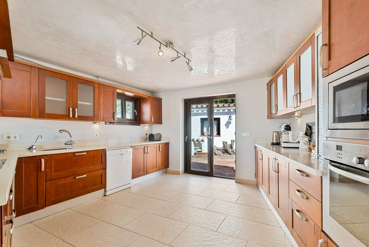 Huis te koop in Estepona | 2 slaapkamers H5417665