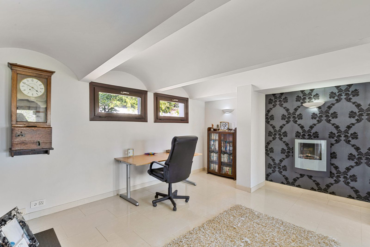Huis te koop in Estepona | 2 slaapkamers H5417665