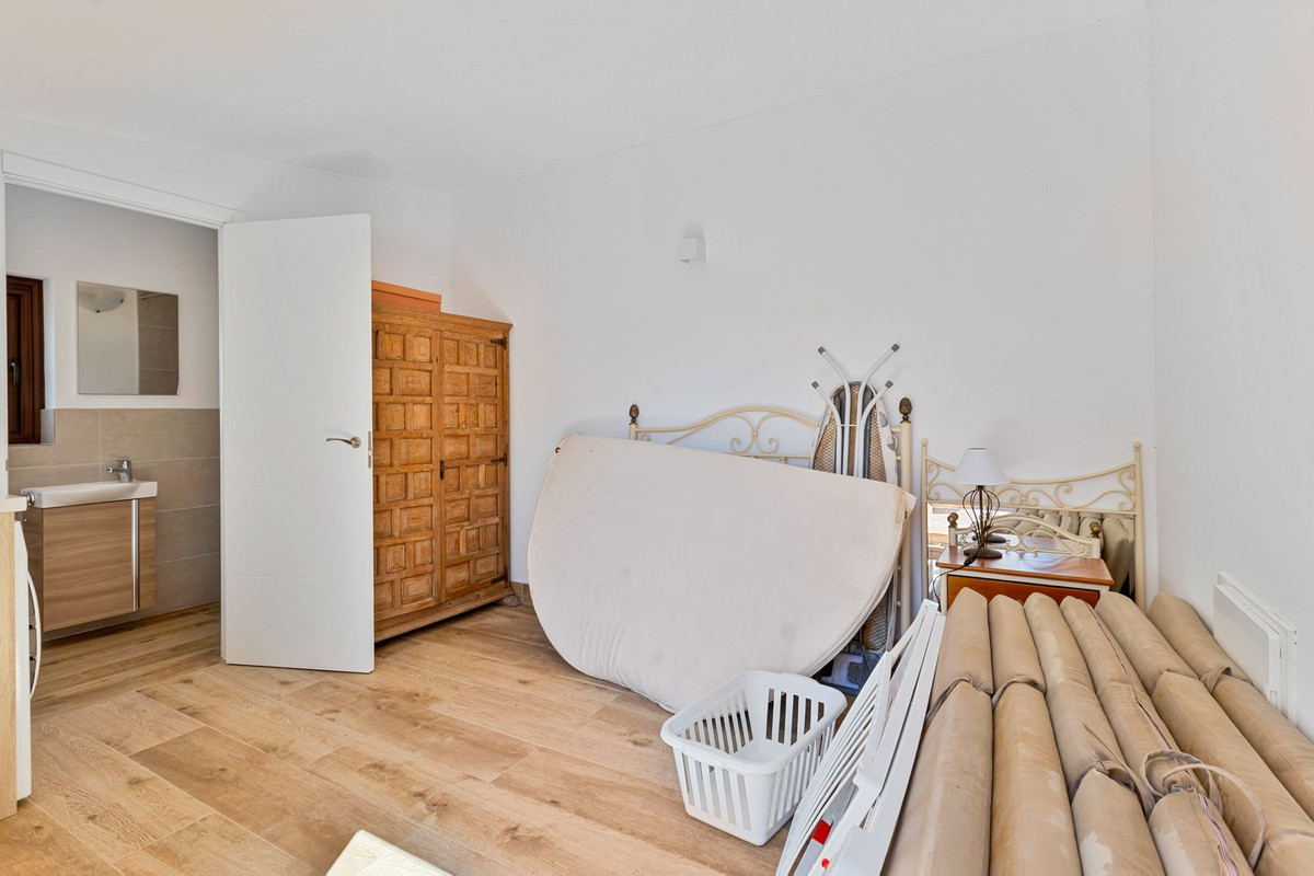 Huis te koop in Estepona | 2 slaapkamers H5417665