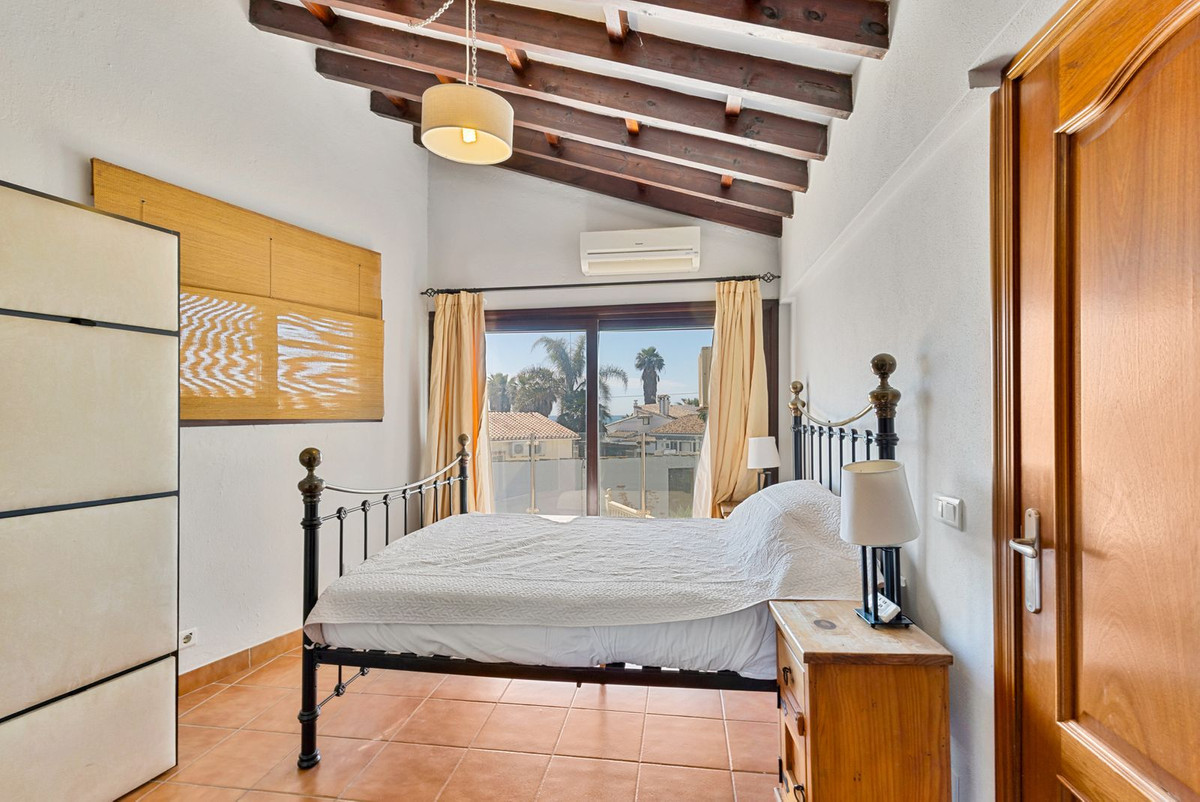 Huis te koop in Estepona | 2 slaapkamers H5417665