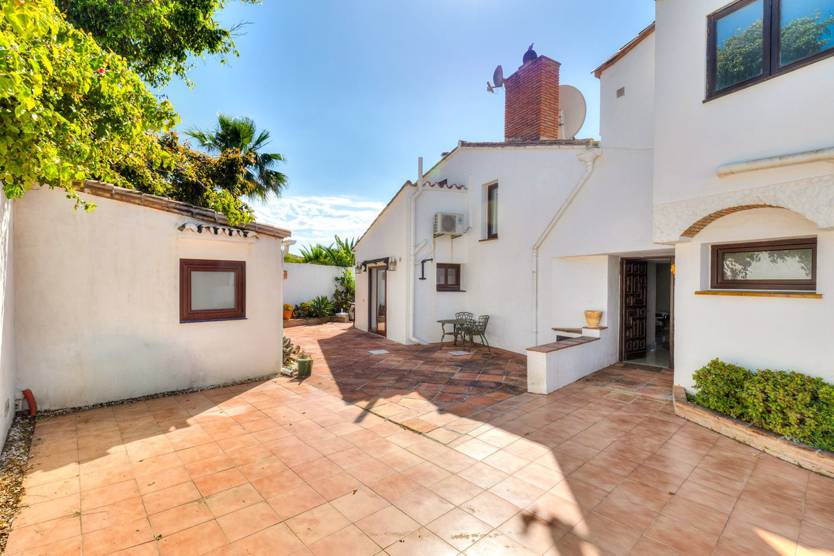 Huis te koop in Estepona | 2 slaapkamers H5417665