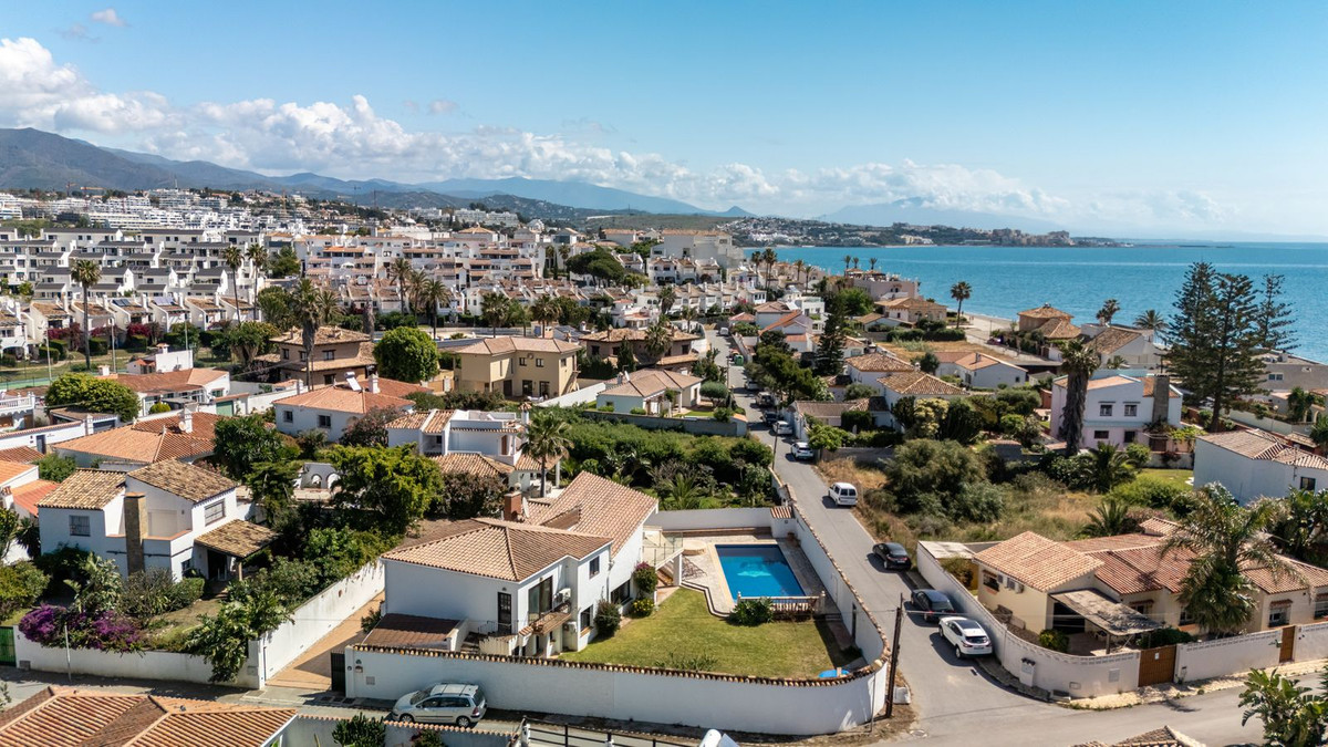 Huis te koop in Estepona | 2 slaapkamers H5417665