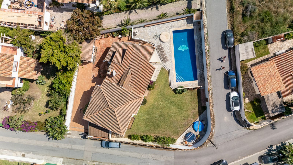 Huis te koop in Estepona | 2 slaapkamers H5417665