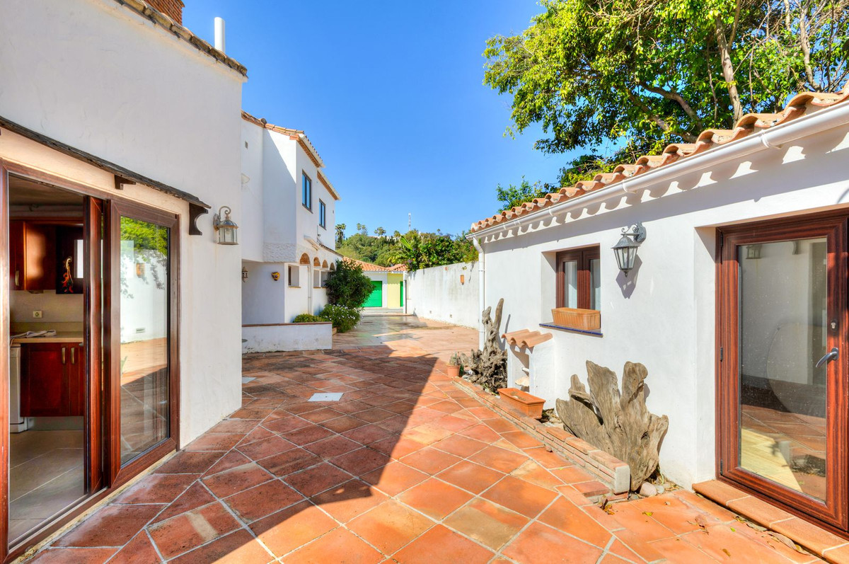 Huis te koop in Estepona | 2 slaapkamers H5417665