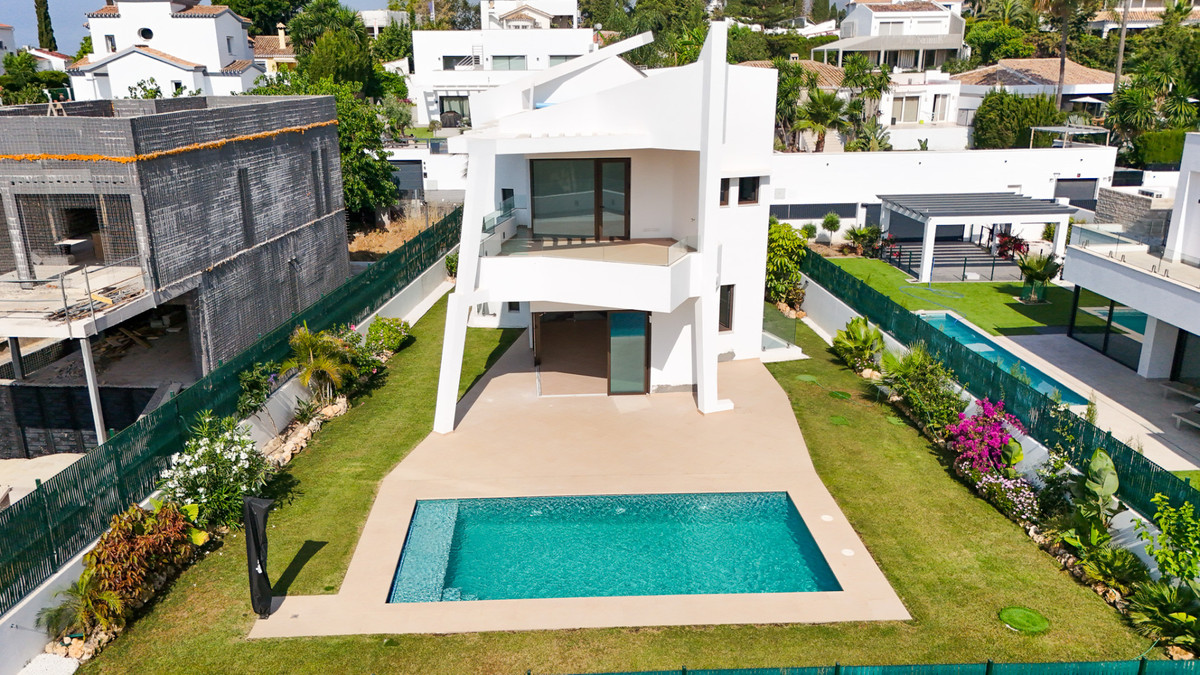 Huis te koop in Estepona | 4 slaapkamers H5419609