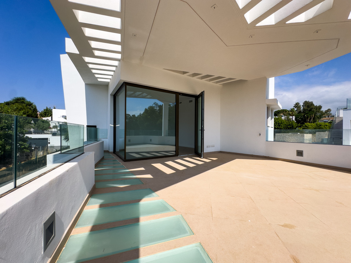 Huis te koop in Estepona | 4 slaapkamers H5419609