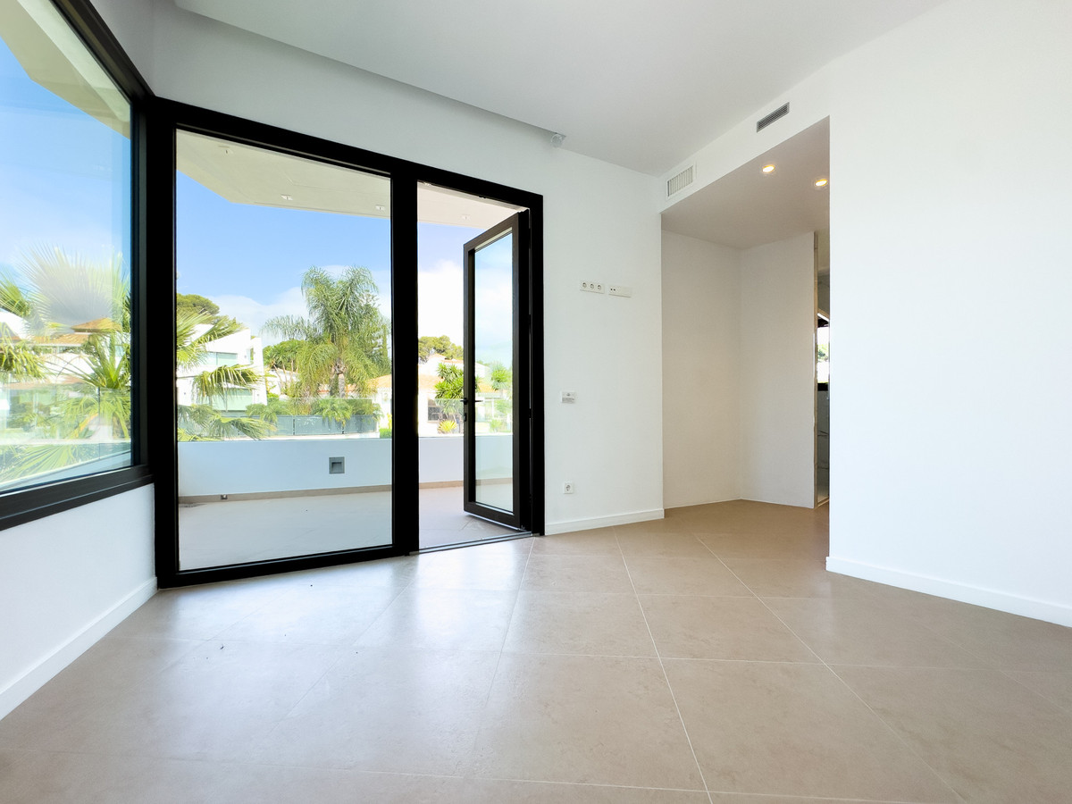 Huis te koop in Estepona | 4 slaapkamers H5419609