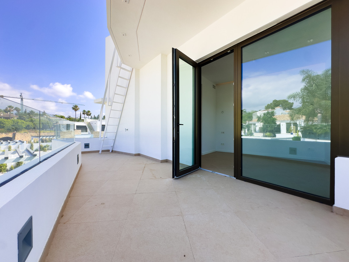 Huis te koop in Estepona | 4 slaapkamers H5419609