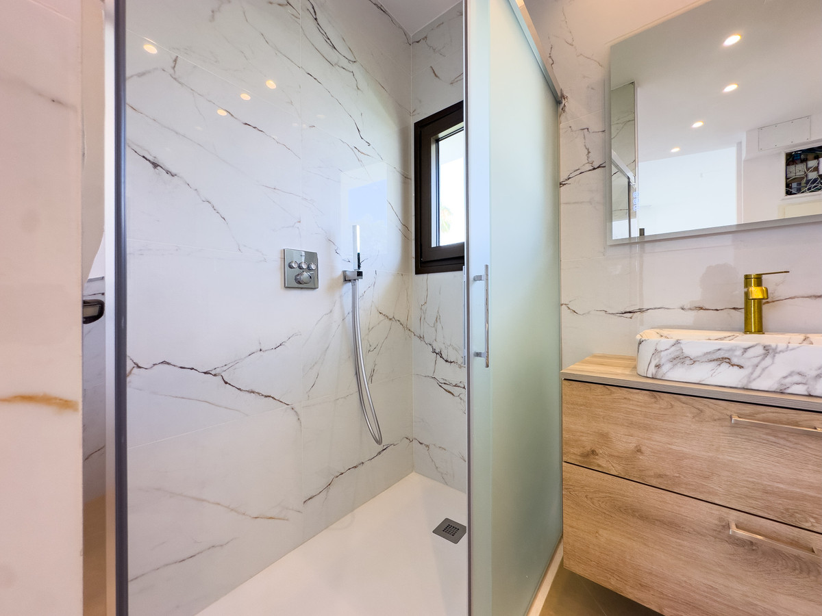 Huis te koop in Estepona | 4 slaapkamers H5419609