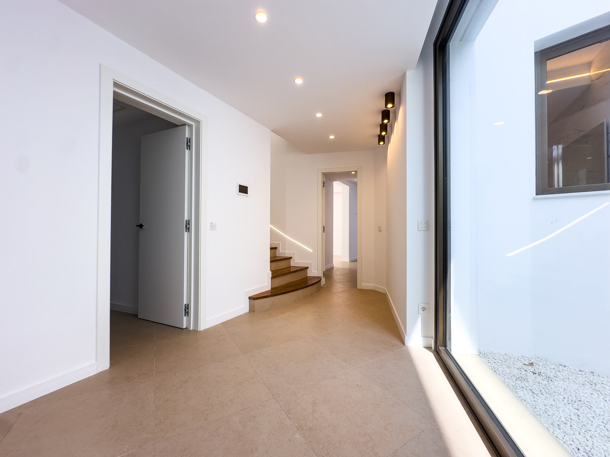 Huis te koop in Estepona | 4 slaapkamers H5419609