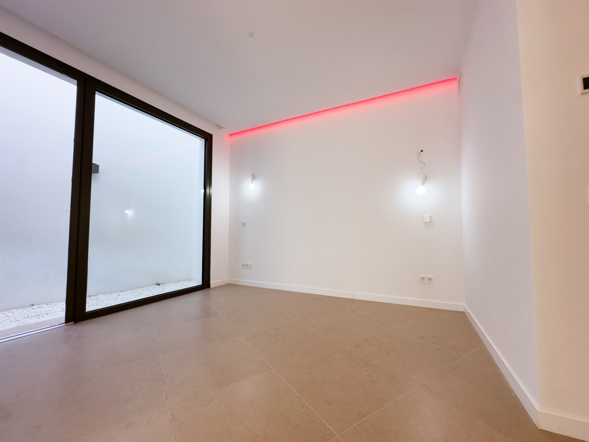 Huis te koop in Estepona | 4 slaapkamers H5419609