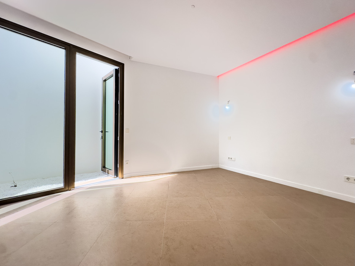 Huis te koop in Estepona | 4 slaapkamers H5419609