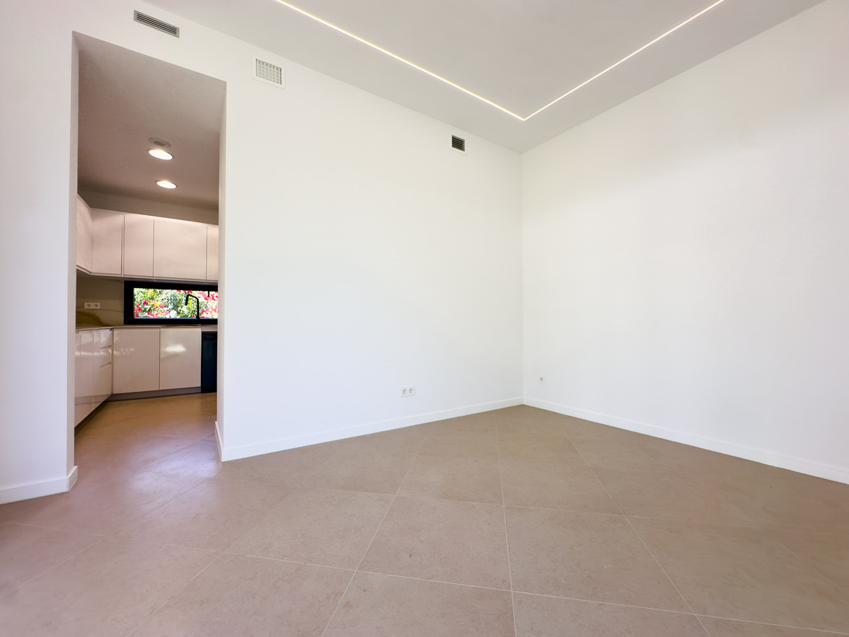 Huis te koop in Estepona | 4 slaapkamers H5419609
