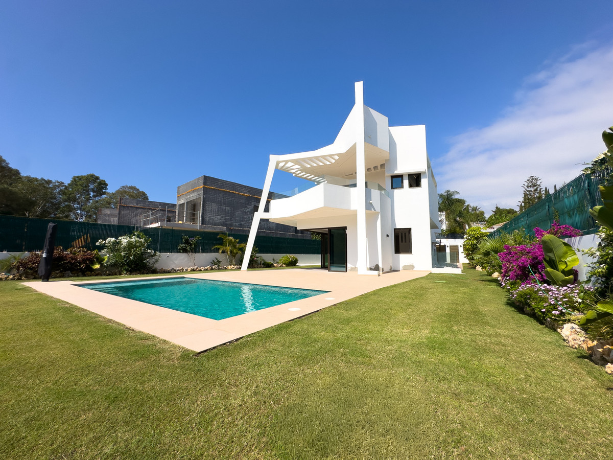 Huis te koop in Estepona | 4 slaapkamers H5419609