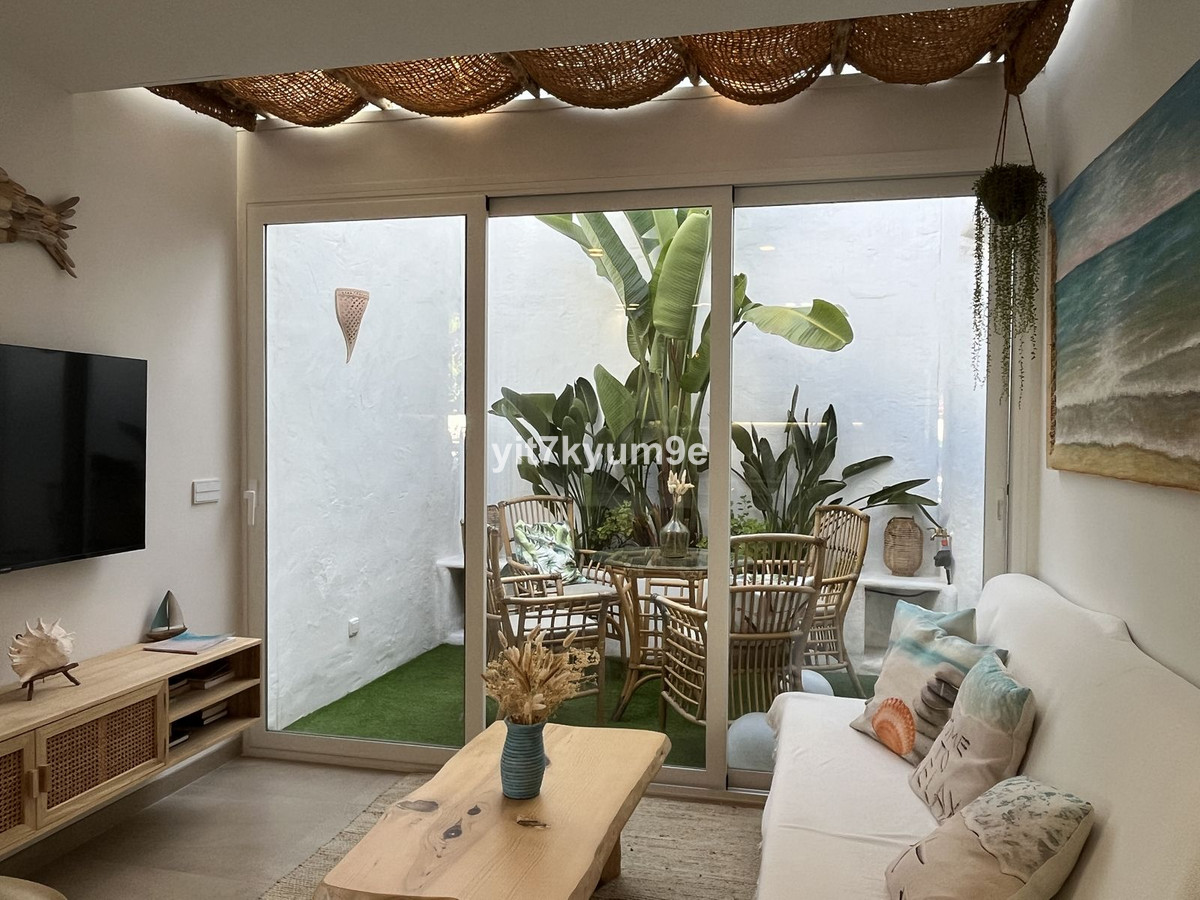Huis te koop in Estepona | 2 slaapkamers H5422081