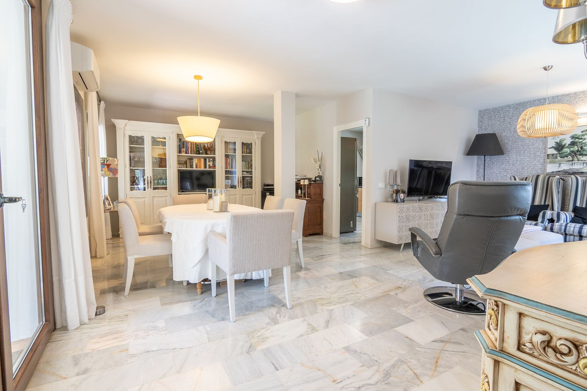Huis te koop in Estepona | 3 slaapkamers H5423248