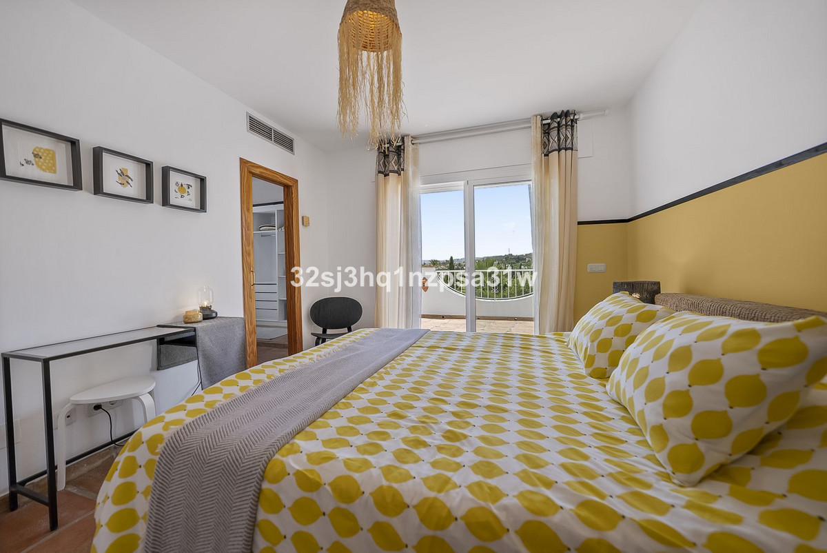 Huis te koop in Estepona | 6 slaapkamers H5423617