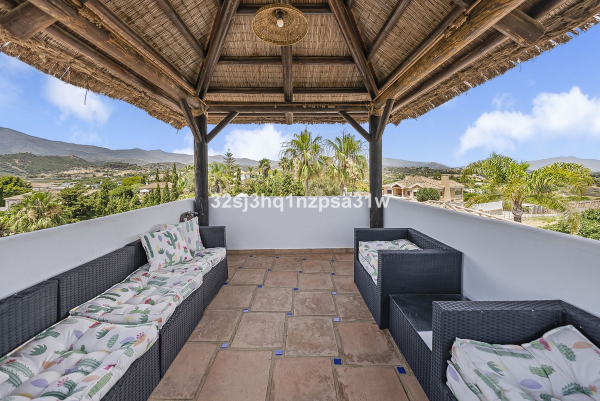 Huis te koop in Estepona | 6 slaapkamers H5423617