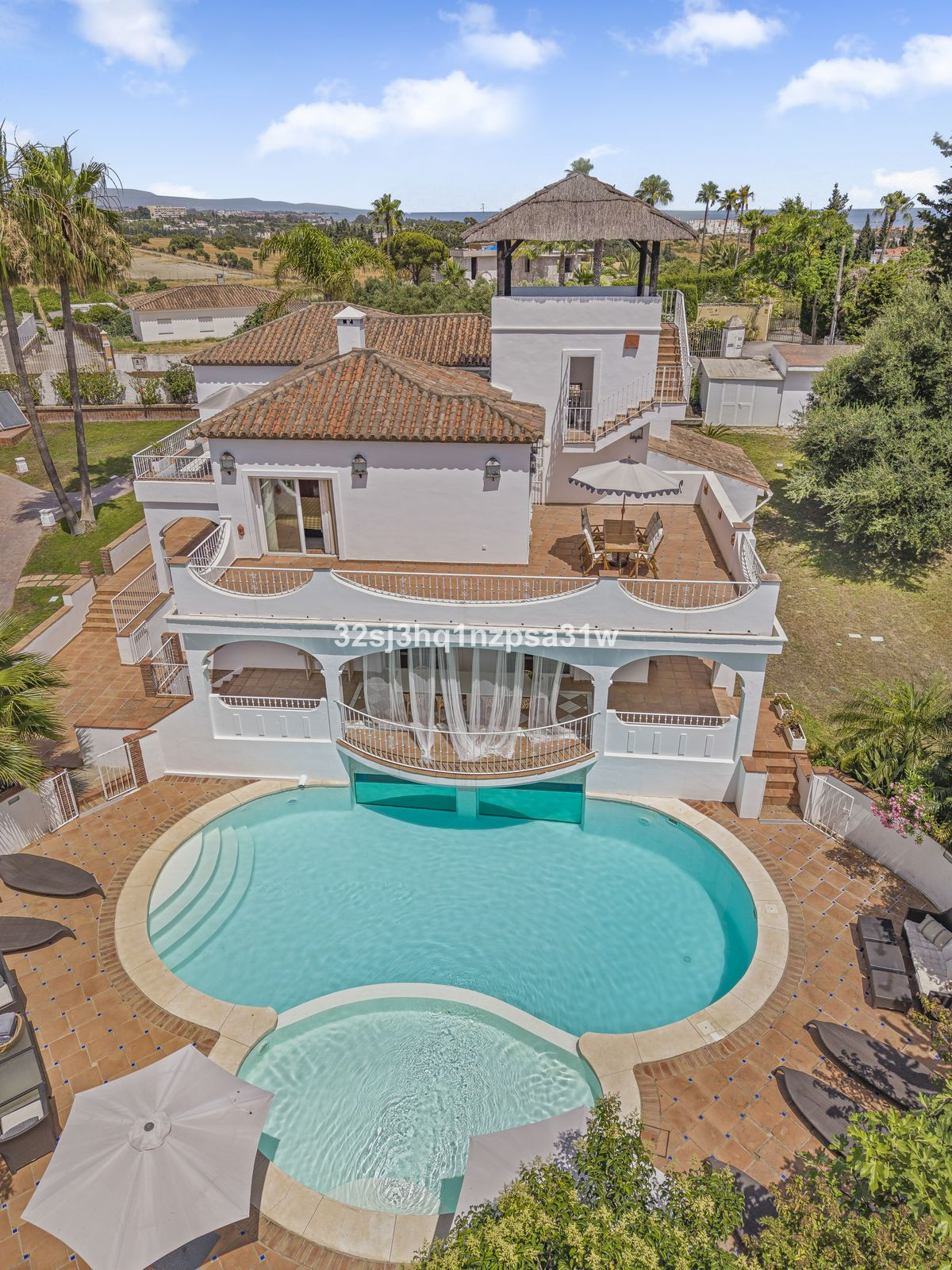 Huis te koop in Estepona | 6 slaapkamers H5423617