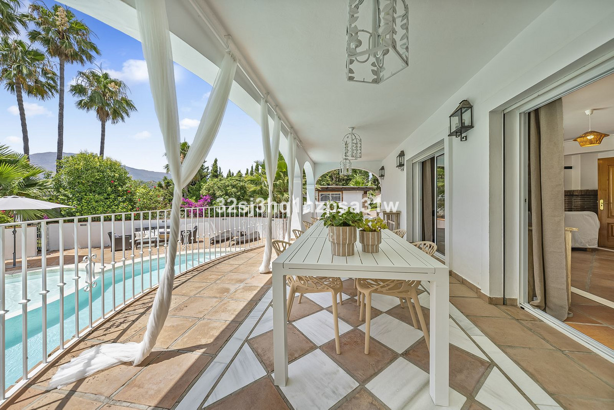Huis te koop in Estepona | 6 slaapkamers H5423617