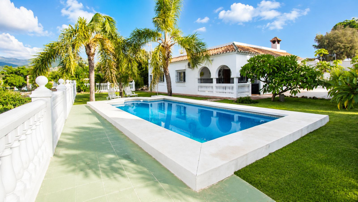 Huis te koop in Estepona | 3 slaapkamers H5423962